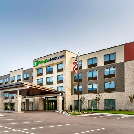 Holiday Inn Express & Suites - Milwaukee West Allis By Ihg Kültér fotó