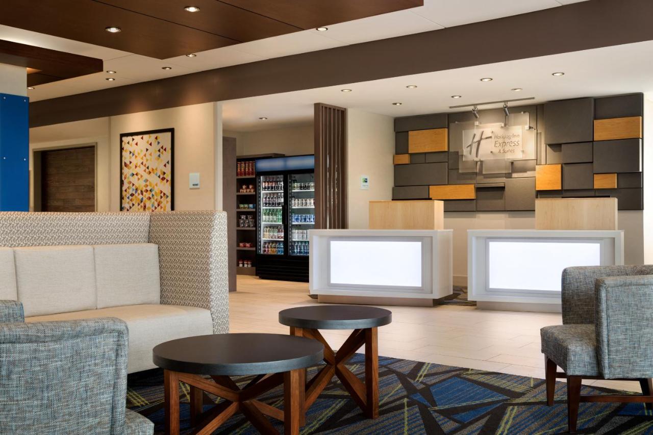 Holiday Inn Express & Suites - Milwaukee West Allis By Ihg Kültér fotó