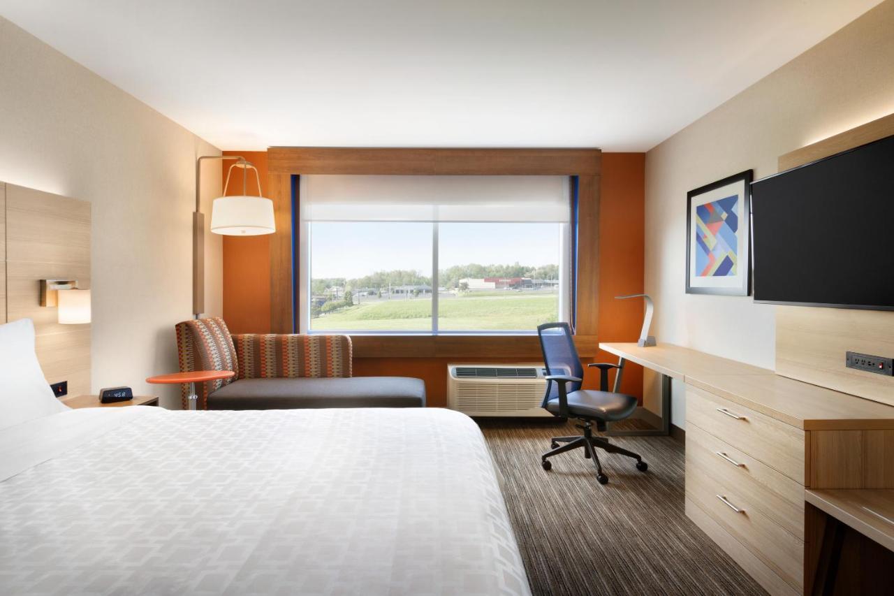 Holiday Inn Express & Suites - Milwaukee West Allis By Ihg Kültér fotó
