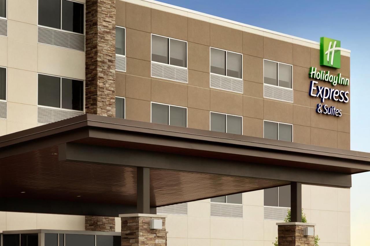 Holiday Inn Express & Suites - Milwaukee West Allis By Ihg Kültér fotó