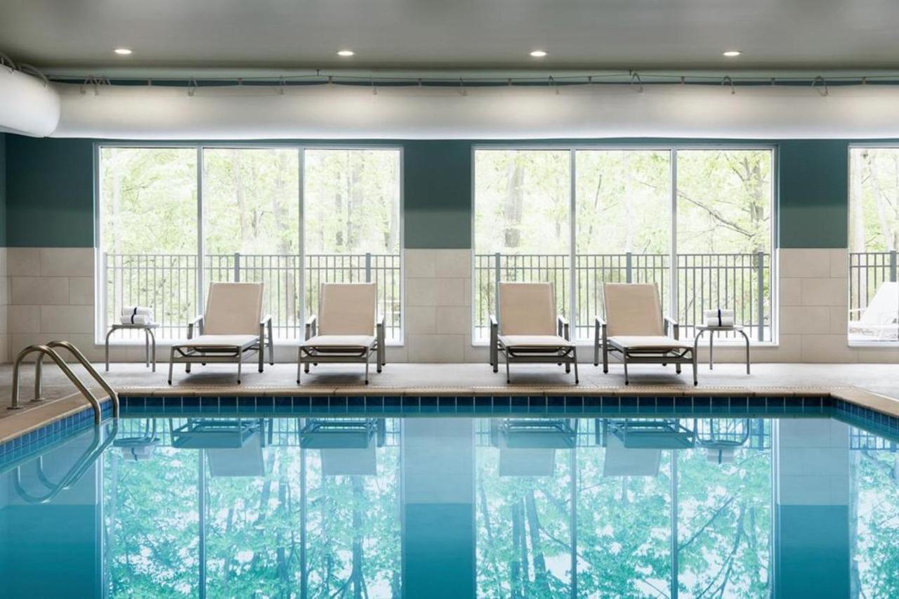 Holiday Inn Express & Suites - Milwaukee West Allis By Ihg Kültér fotó