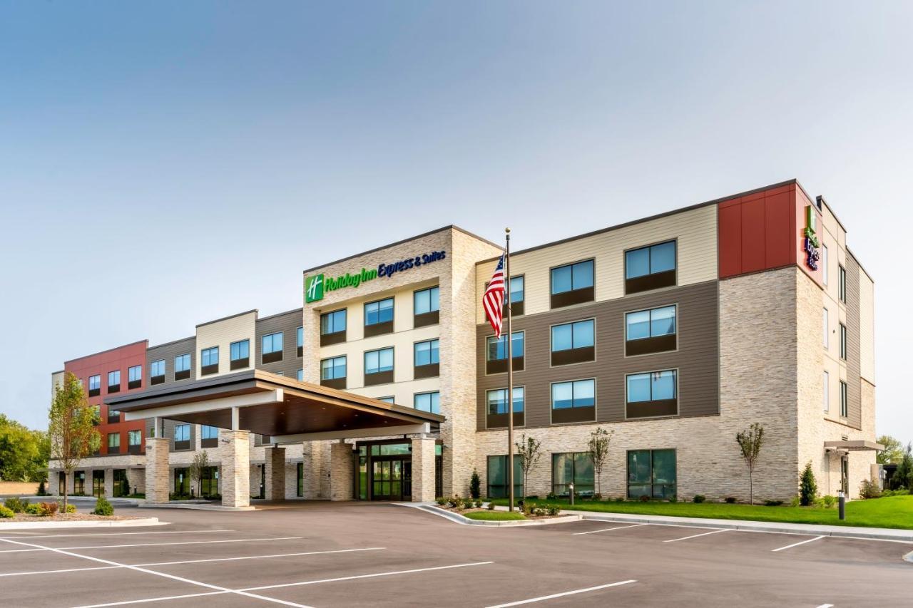 Holiday Inn Express & Suites - Milwaukee West Allis By Ihg Kültér fotó
